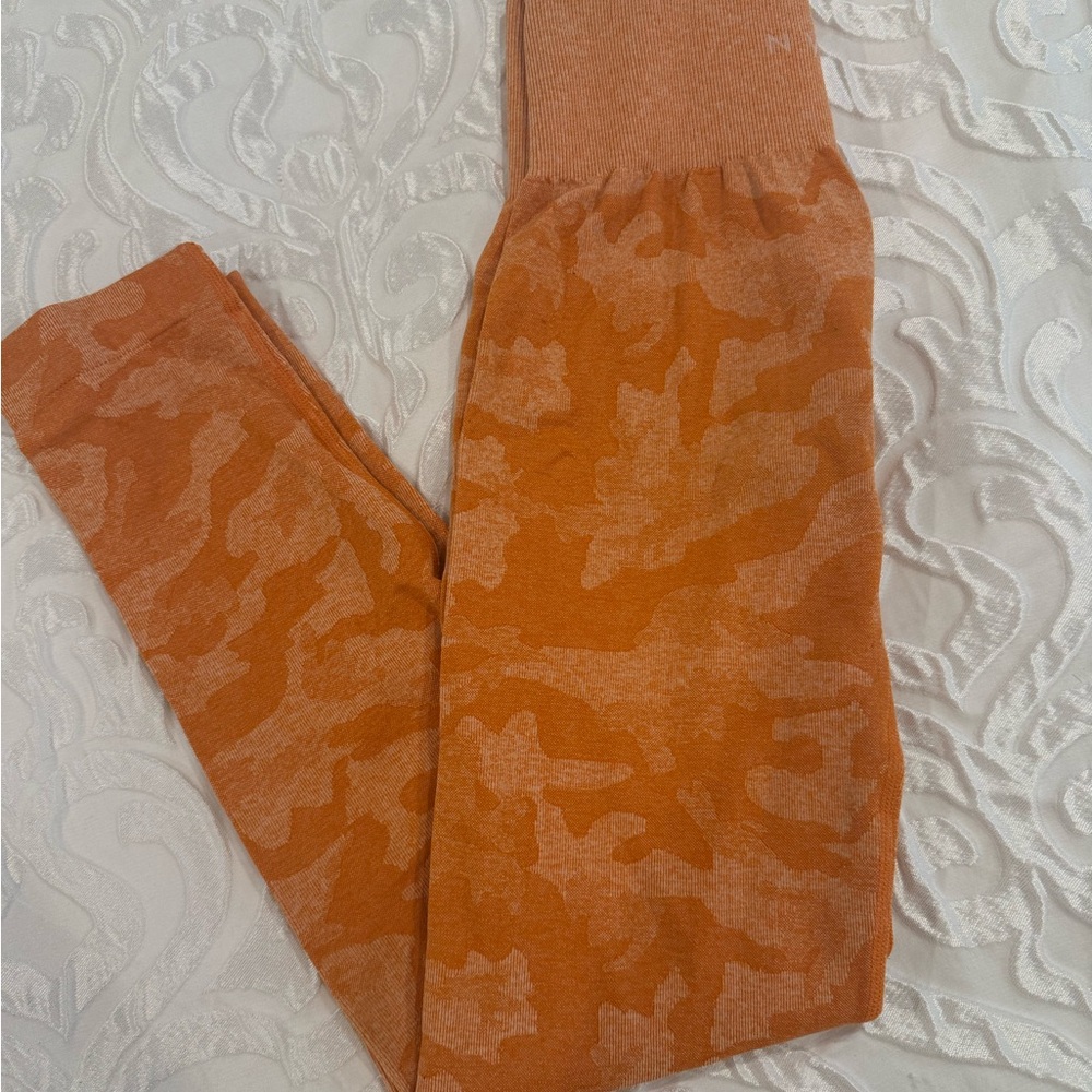 Aritzia Kids Orange Camo Knit Leggings